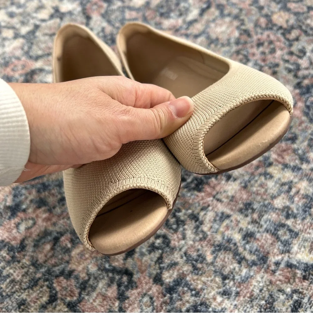 Vivaia Tamia Peep Toe Wedge in Almond Beige Cream size 40.5 / 9.5 US